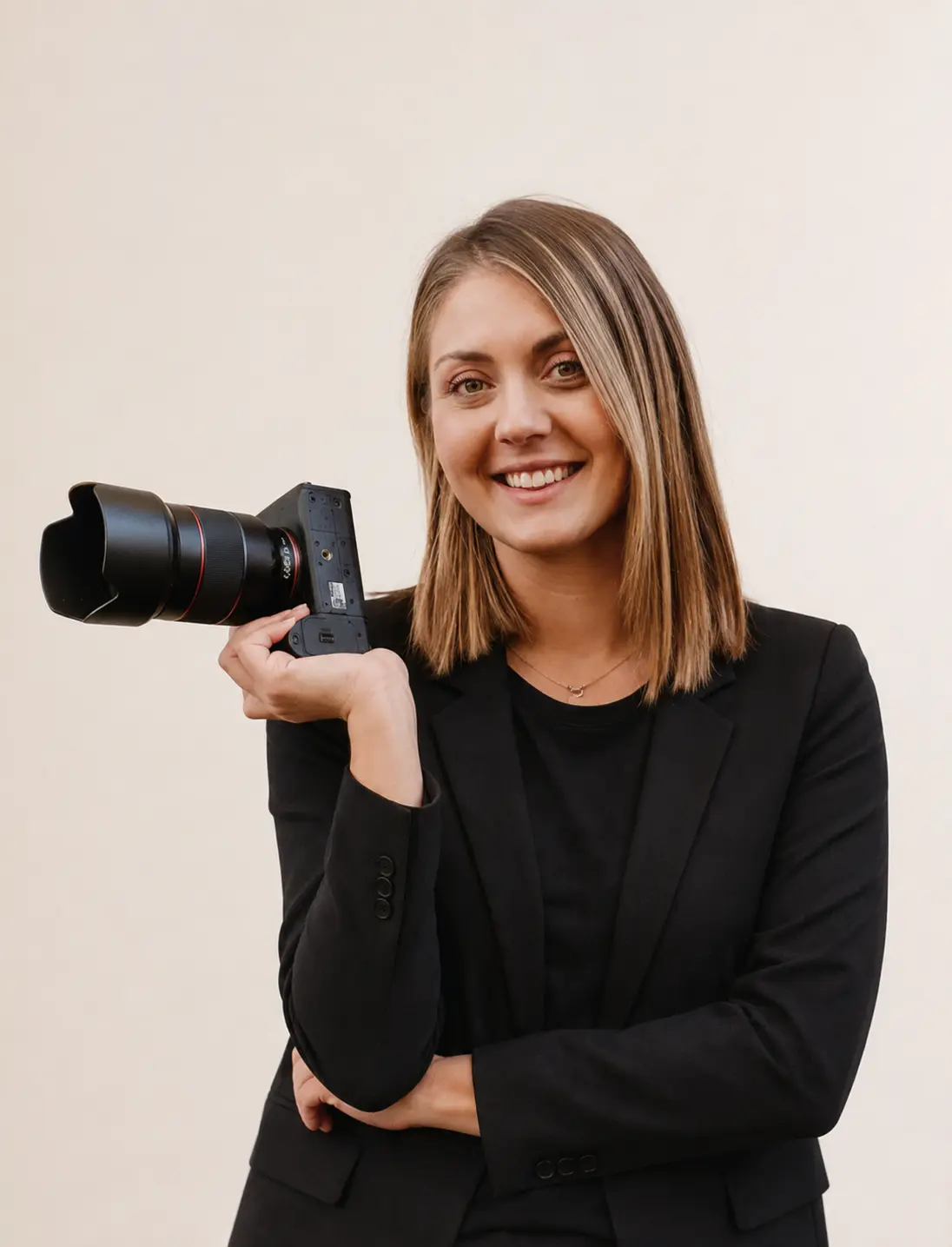 Laura Carlier, fondatrice de Maison Carlier Photographie, photographe professionnelle dans le Var